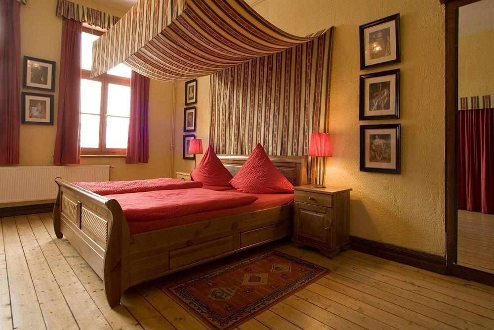 Avalon Bed & Breakfast Themen/- Nichtraucherhotel Ганновер Экстерьер фото