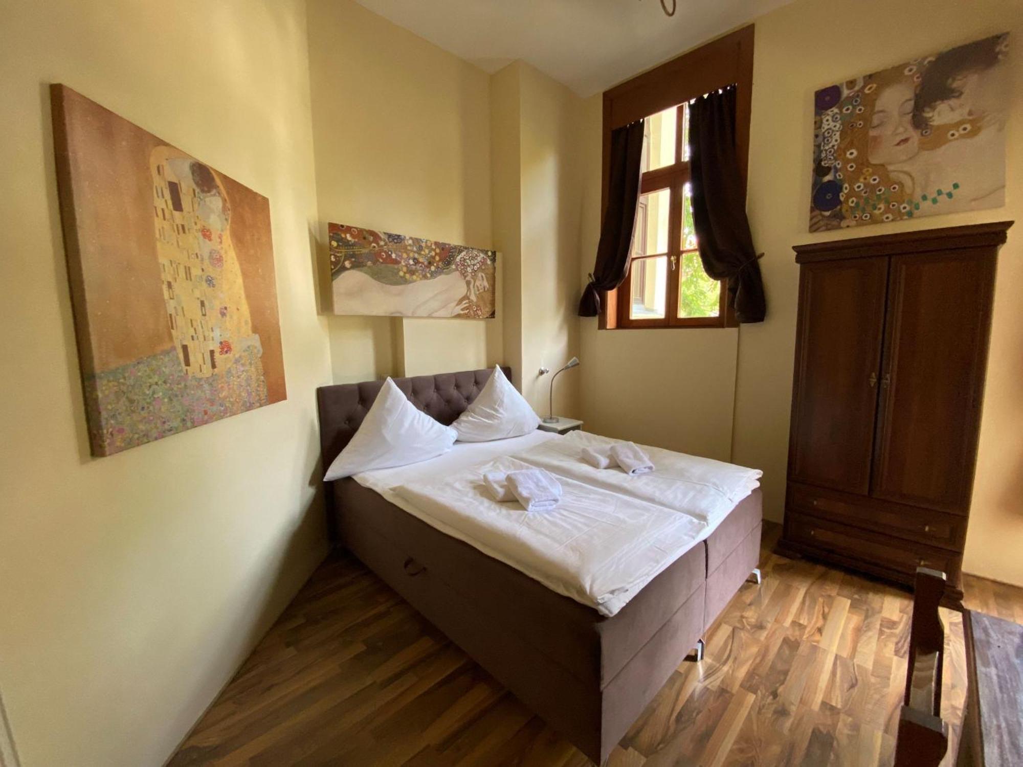 Avalon Bed & Breakfast Themen/- Nichtraucherhotel Ганновер Экстерьер фото
