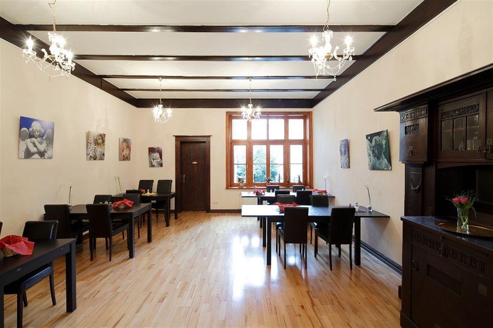 Avalon Bed & Breakfast Themen/- Nichtraucherhotel Ганновер Экстерьер фото